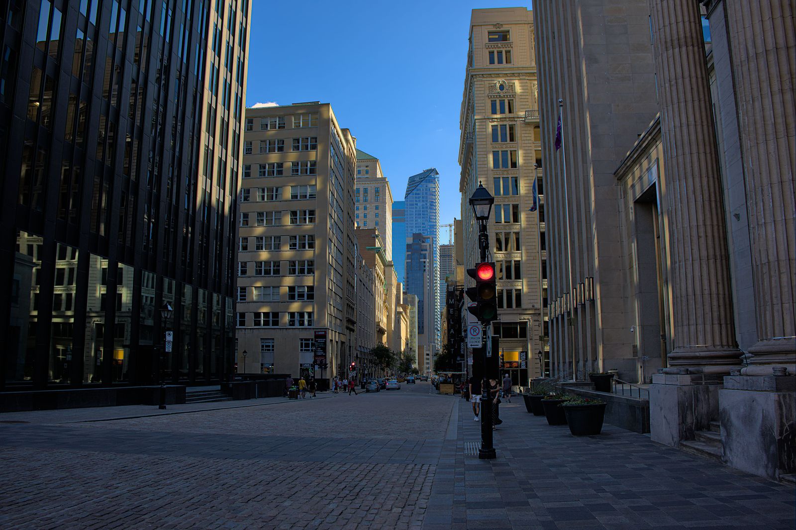 Many visitors from France combine Toronto with Montreal and Quebec
