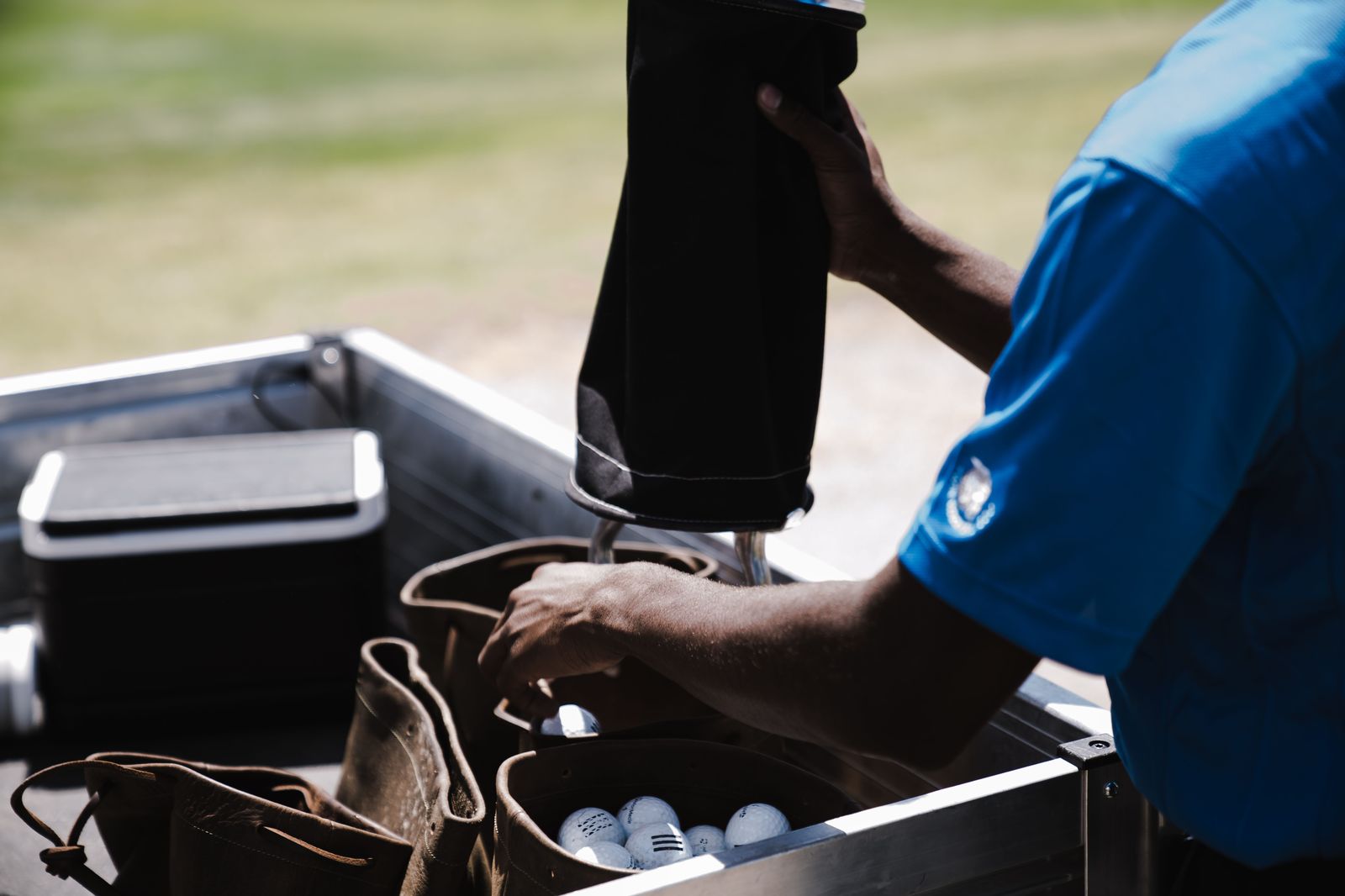 Golf bags and winter-long suitcases: most snowbird returns need an SUV rather than a sedan