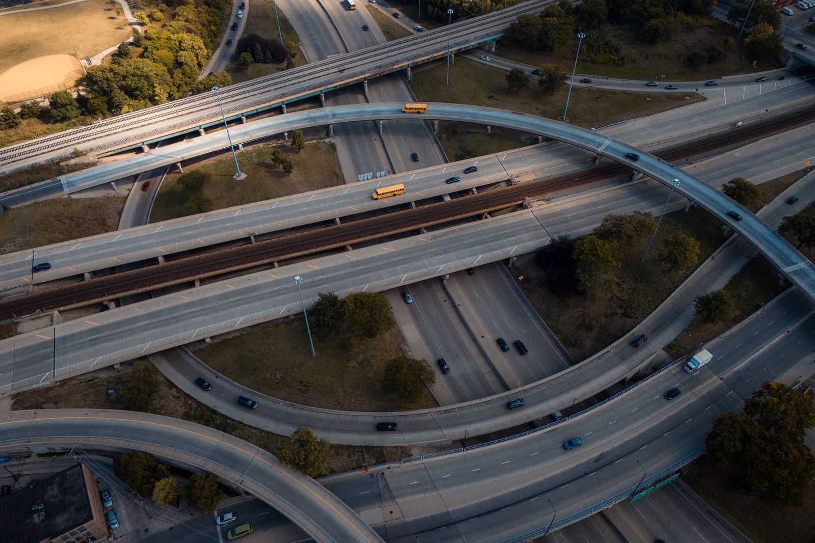 A highway interchange seen from above, where traffic decides how much a meter runs