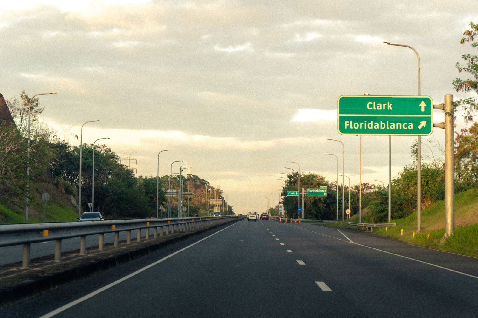 Morning traffic on a suburban highway, the reason drive times to Pearson vary so much